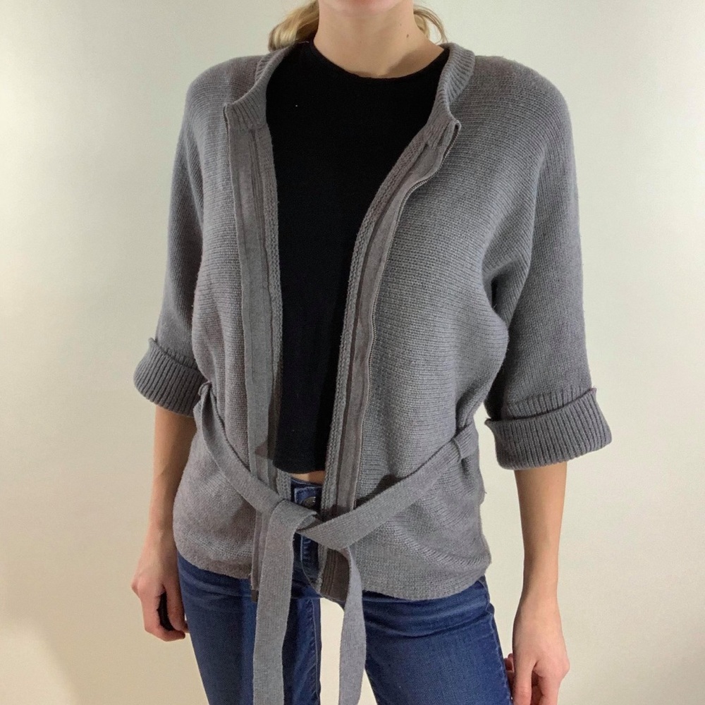 Banana Republic gray zip front 3/4 sleeve sweater